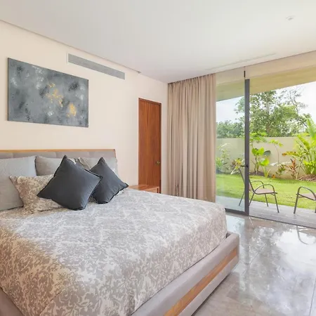 Marvelous Apartment With Unique Pool And Extraordinary Amenities